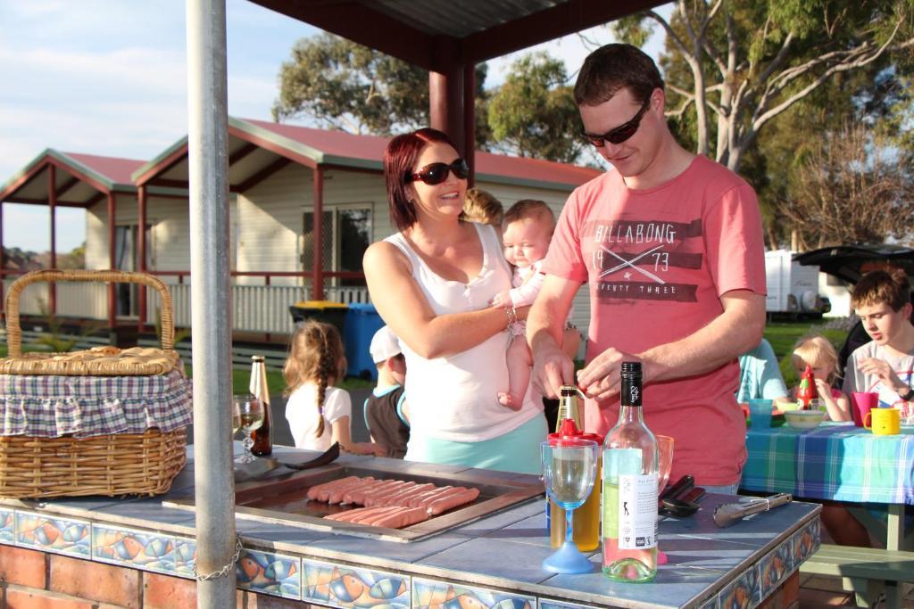 Warrnambool Motel And Holiday Park Luaran gambar